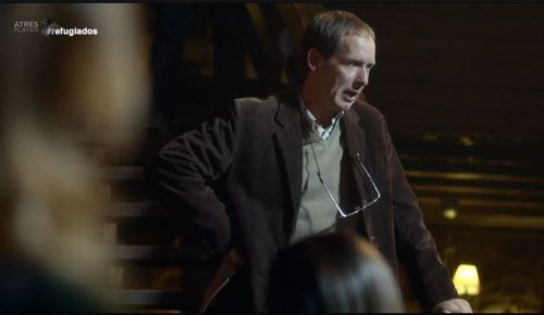 As the mayor in Refugiados