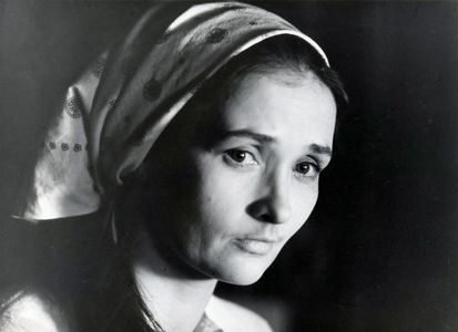 Zinaida Kirienko in Zhivaya voda (1972)
