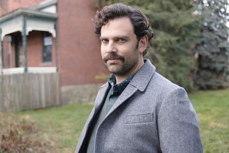 Barry Rothbart in Downward Dog (2017)
