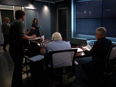 Mary McDonnell, G.W. Bailey, Michael Paul Chan, Raymond Cruz, Tony Denison, Phillip P. Keene, and Kearran Giovanni in Ma