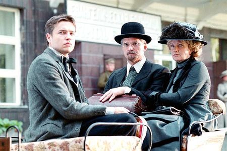 Krzysztof Kolberger, Robert Kudelski, and Maria Pakulnis in Przeprowadzki (2000)