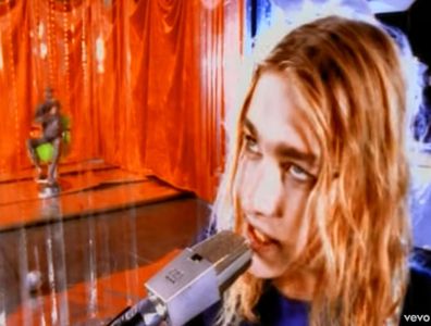 Daniel Johns in Silverchair: Abuse Me (1997)
