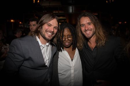 Whoopi Goldberg, Adam Hart, and Alan Hicks in Keep on Keepin' On (2014)