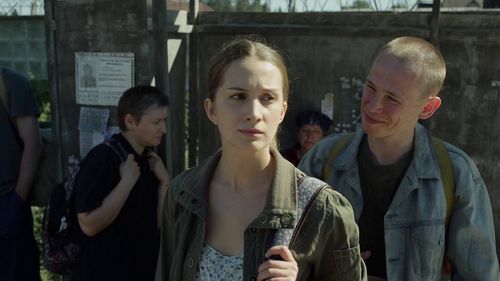 Pyotr Logachev and Varvara Shcherbakova in Ten (2017)