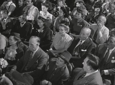 Harry Cording, Thomas Gomez, Henry Hebert, and Ella Raines in Phantom Lady (1944)