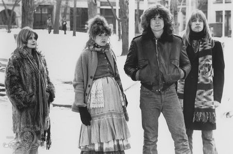 Beverly D'Angelo, Treat Williams, Don Dacus, and Annie Golden in Hair (1979)