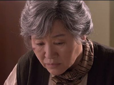 Ban Hyo-jeong in Shining Inheritance (2009)