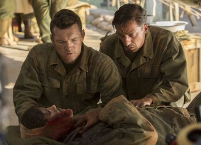 Sam Worthington and Richard Pyros in Hacksaw Ridge