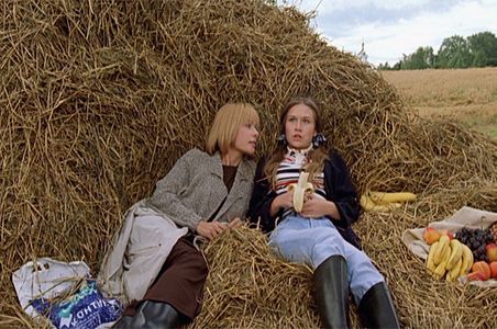 Vera Glagoleva in Zhenshchin obizhat ne rekomenduetsya (2000)
