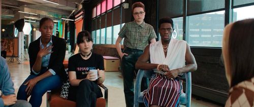Dash Perry and Nadia Alexander in Not Okay (2022)