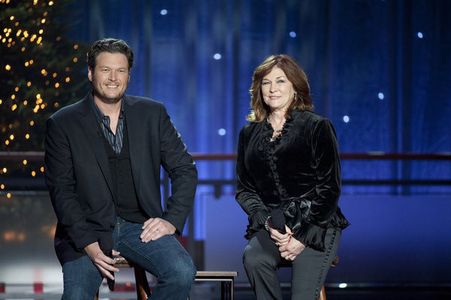 Blake Shelton in Blake Shelton's Not So Family Christmas (2012)