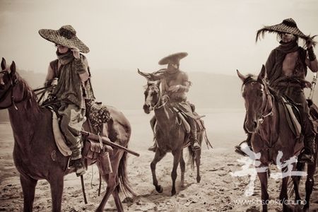 Jang Hyuk, Jeong-su Han, and Ji-seok Kim in Chuno (2010)