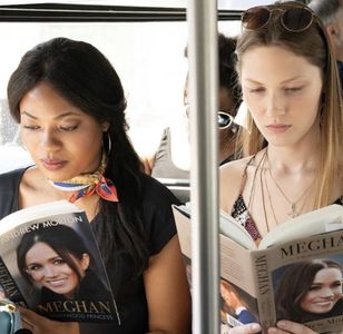 Nhadya Salomon recurring as Mindy in Showtime’s SMILF