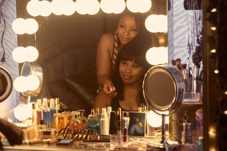 Chloe Bailey and Dominique Fishback in Swarm (2023)