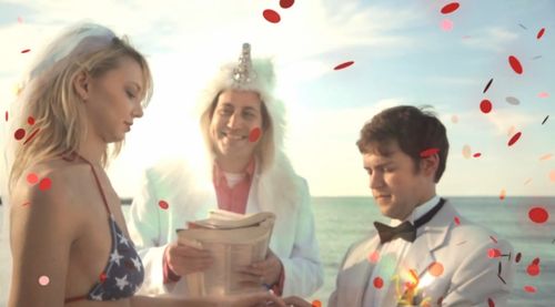 Unicorn officiates Sara and Jessie's trip