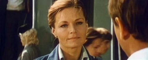 Lyudmila Chursina in Sobstvennoe mnenie (1977)