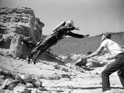 George D. Wallace in Radar Men from the Moon (1952)