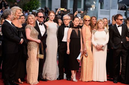 Woody Allen, Parker Posey, Soon-Yi Previn, and Emma Stone at an event for Irrational Man (2015)