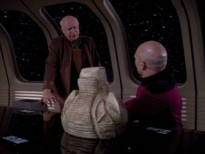 Patrick Stewart and Norman Lloyd in Star Trek: The Next Generation (1987)