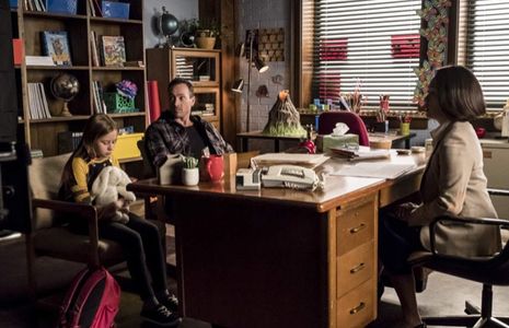 Islie Hirvonen with Chris Klein in The Flash Season 5 Episode 7 “Oh Come All Ye Thankful”