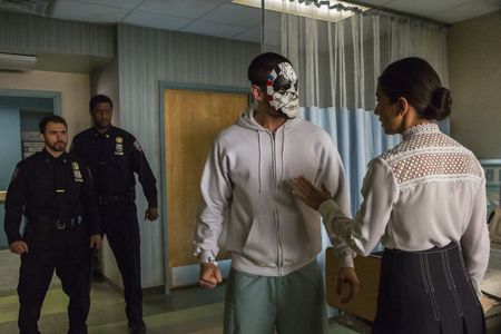 Ben Barnes and Floriana Lima in The Punisher (2017)