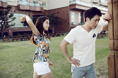 Hyeon-jae Jo and Ye-ryeon Cha in One Thing She Doesn't Have (2014)