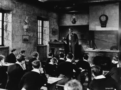 Leonard Boucher, Henry Caine, Leo de Pokorny, Robert Donat, Cyril Frankel, Jack Lambert, Patrick Ludlow, Ronald Ward, an