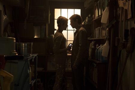 Gatlin Kate James and Robbie Kay in Heroes Reborn (2015)