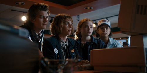 Maya Hawke, Sadie Sink, Joe Keery, and Gaten Matarazzo in Stranger Things: Chapter Two: Vecna's Curse (2022)