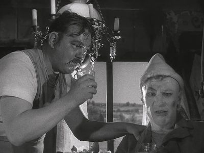 Anders Ek and Åke Grönberg in Sawdust and Tinsel (1953)