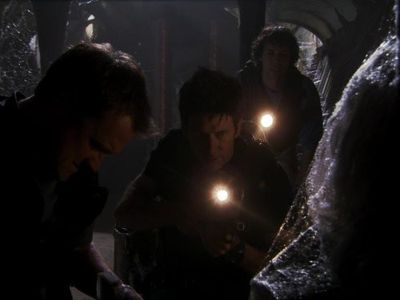 Joe Flanigan and David Hewlett in Stargate: Atlantis (2004)
