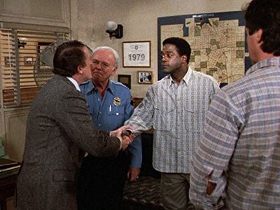 Carroll O'Connor, Alan Autry, and Howard E. Rollins Jr. in In the Heat of the Night (1988)