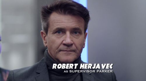 Robert Herjavec in Sharknado 4: The 4th Awakens (2016)