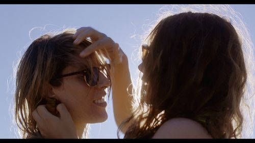 Anna Alfieri and Agathe Ferré in Borderline (2021)