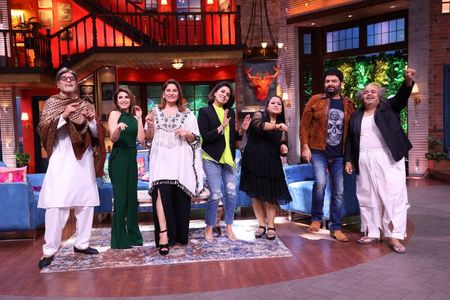 Archana Puran Singh, Neetu Singh, Riddhima Kapoor, Kiku Sharda, Krushna Abhishek, Bharti Singh, and Kapil Sharma in The 