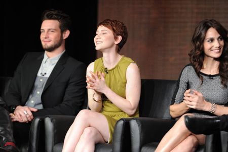 Annie Parisse, Valorie Curry, and Nico Tortorella in The Following (2013)