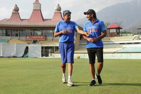 Kapil Dev and Ranveer Singh in '83 (2021)