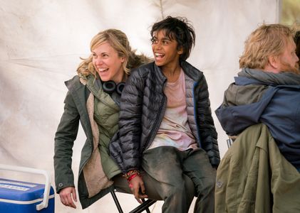 On-set, CARGO (L-R): Yolanda Ramke, Simone Landers