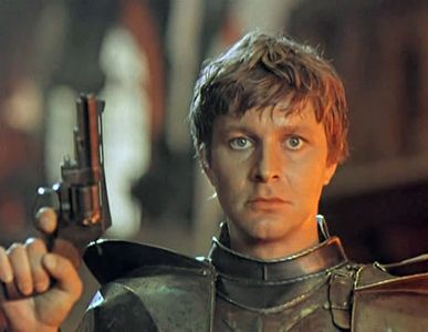 Sergey Koltakov in Novye priklyucheniya yanki pri dvore korolya Artura (1989)