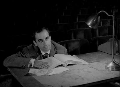 Giani Esposito in Paris Belongs to Us (1961)