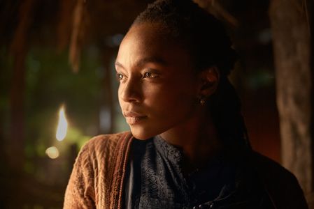 Zethu Dlomo-Mphahlele in Black Sails (2014)