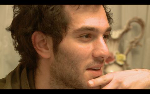Ari Selinger in Folks (2010)