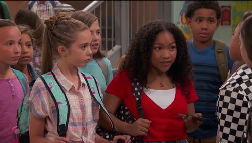 Still of Jenna Davis and Laya DeLeon Hayes on Raven's Home in All Sewn up