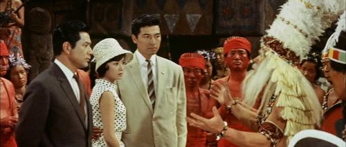 Yuriko Hoshi, Shigeo Katô, Hiroshi Koizumi, Yoshio Kosugi, and Akira Takarada in Mothra vs. Godzilla (1964)