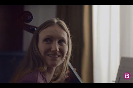 Alexandra Prokhorova in Sicília sense morts (2022)