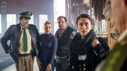 Andreas Giebel, Helmfried von Lüttichau, Stephanie Müller-Hagen, and Amanda Da Gloria in Hubert ohne Staller (2011)