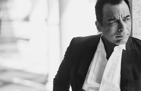 Jon Secada