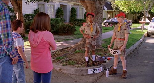 Patricia Heaton, Neil Flynn, Atticus Shaffer, and Joachim Powell in The Middle (2009)