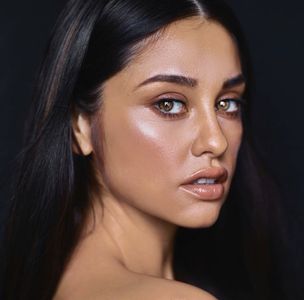 Yvette Monreal