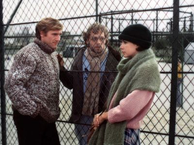 Gérard Depardieu, Patrick Dewaere, and Carole Laure in Get Out Your Handkerchiefs (1978)